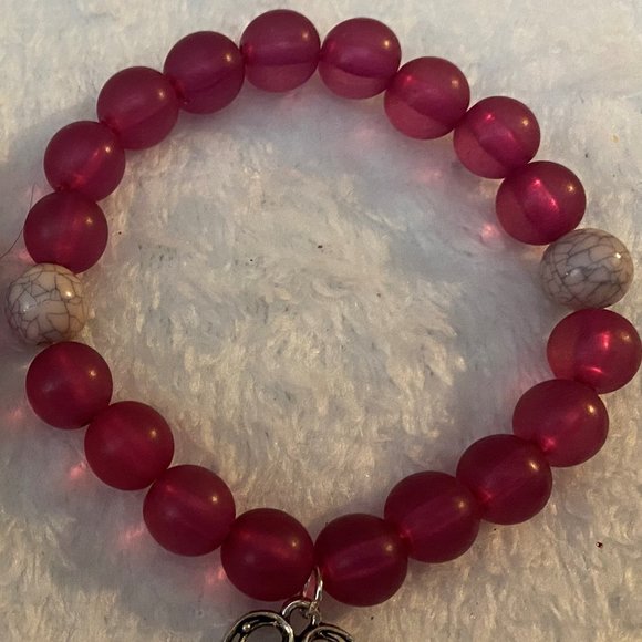 BOGO Dark Pink bead/heart charm elastic bracelet - Picture 2 of 2